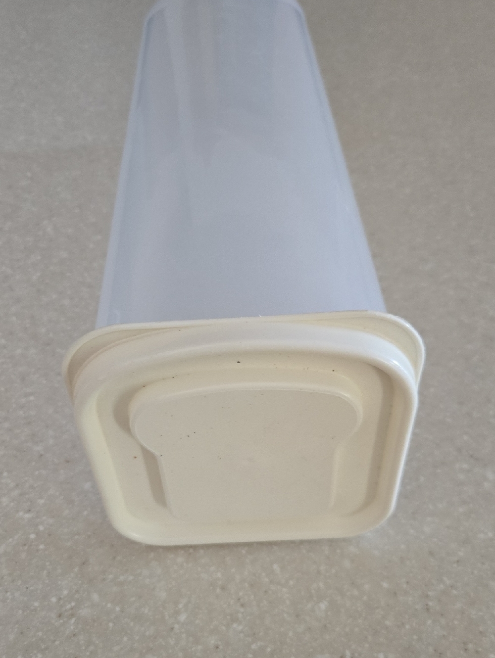 Plastic Bread Storage Container with Lid